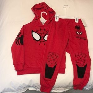 SPIDER MAN SET: BOYS SWEATER AND SWEATPANTS